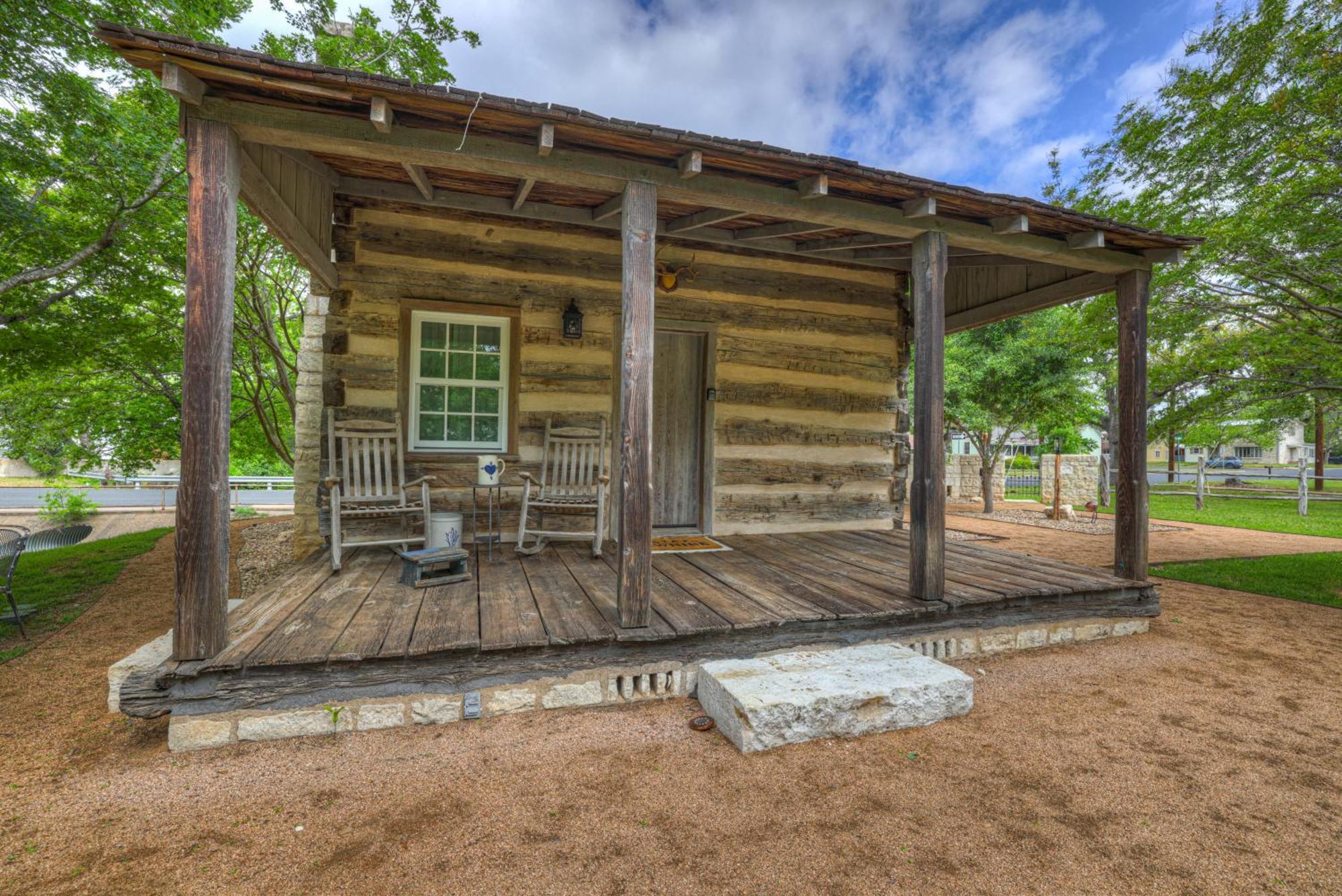 Town Creek Cabin Walk To Main St Villa Fredericksburg Exteriör bild